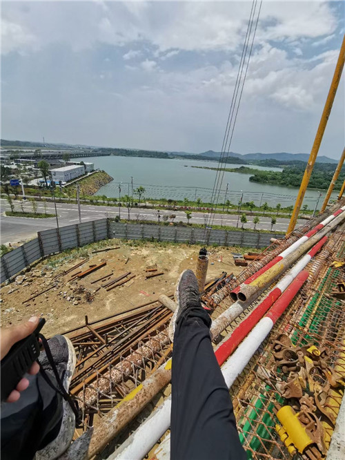 铁岭县作业中发生设备损坏或人员意外，责任怎么划分？